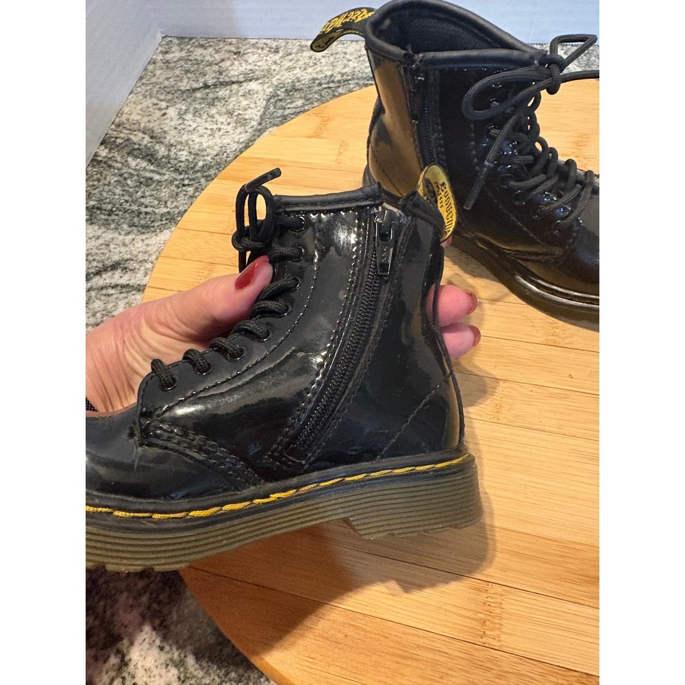Kids Dr Martens Black Patent Leather Lace Up Zipper Boots Size 9 - Picture 6 of 7